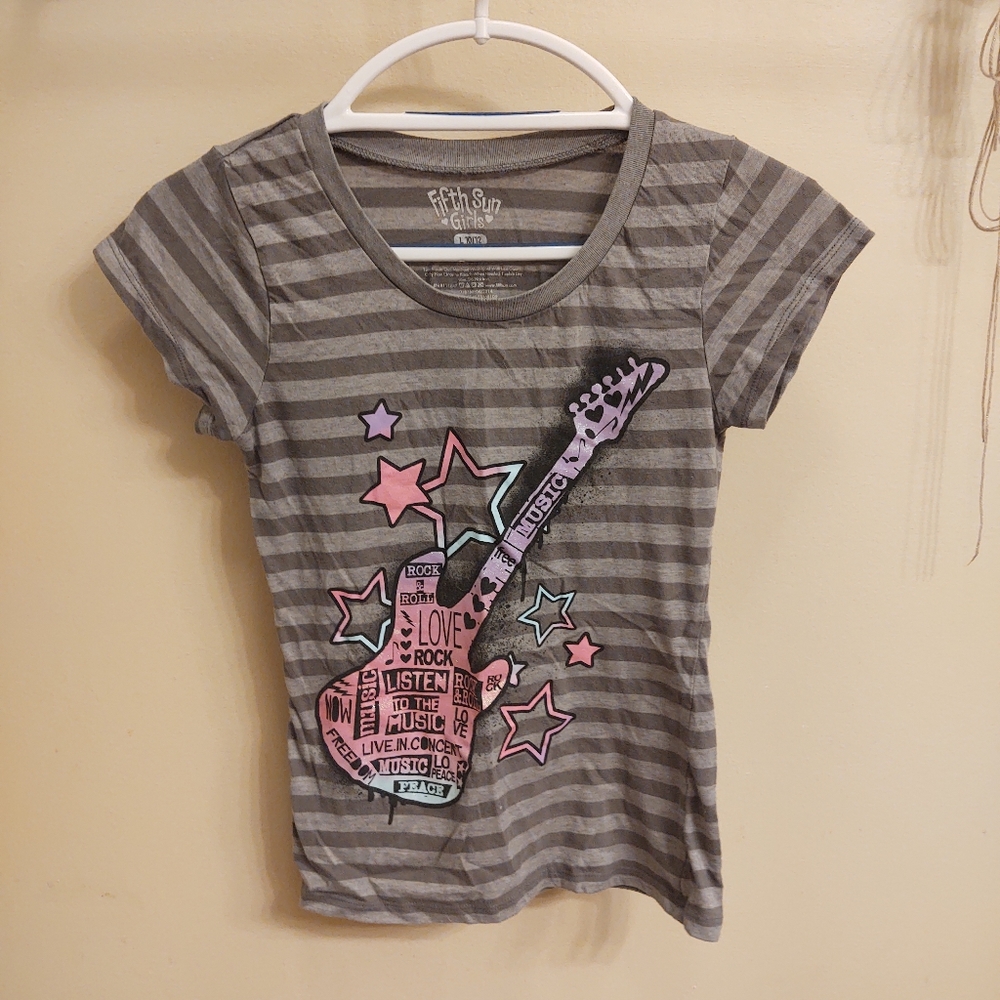 Short sleeve shirt